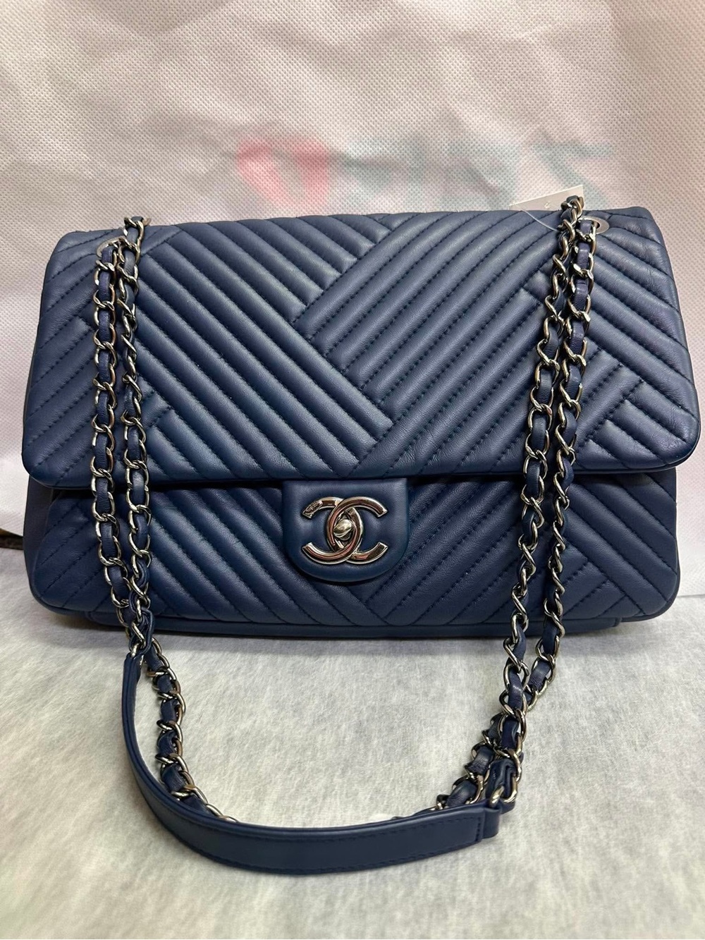 CHANEL Jumbo Navy Chevron Quilted Shoulder Bag with Chain Strap